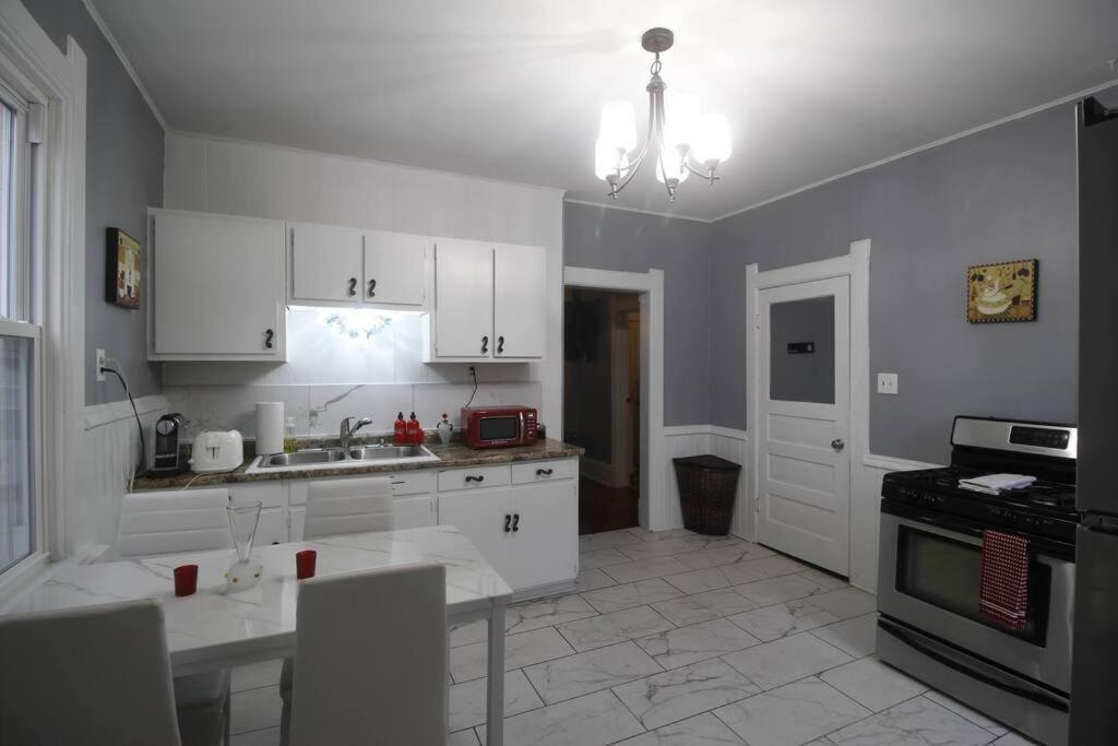 מילווקי Renovated Brady St. Classic מראה חיצוני תמונה